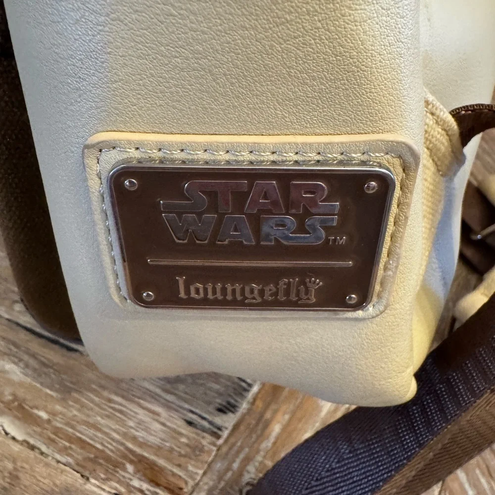Loungefly explore galaxy